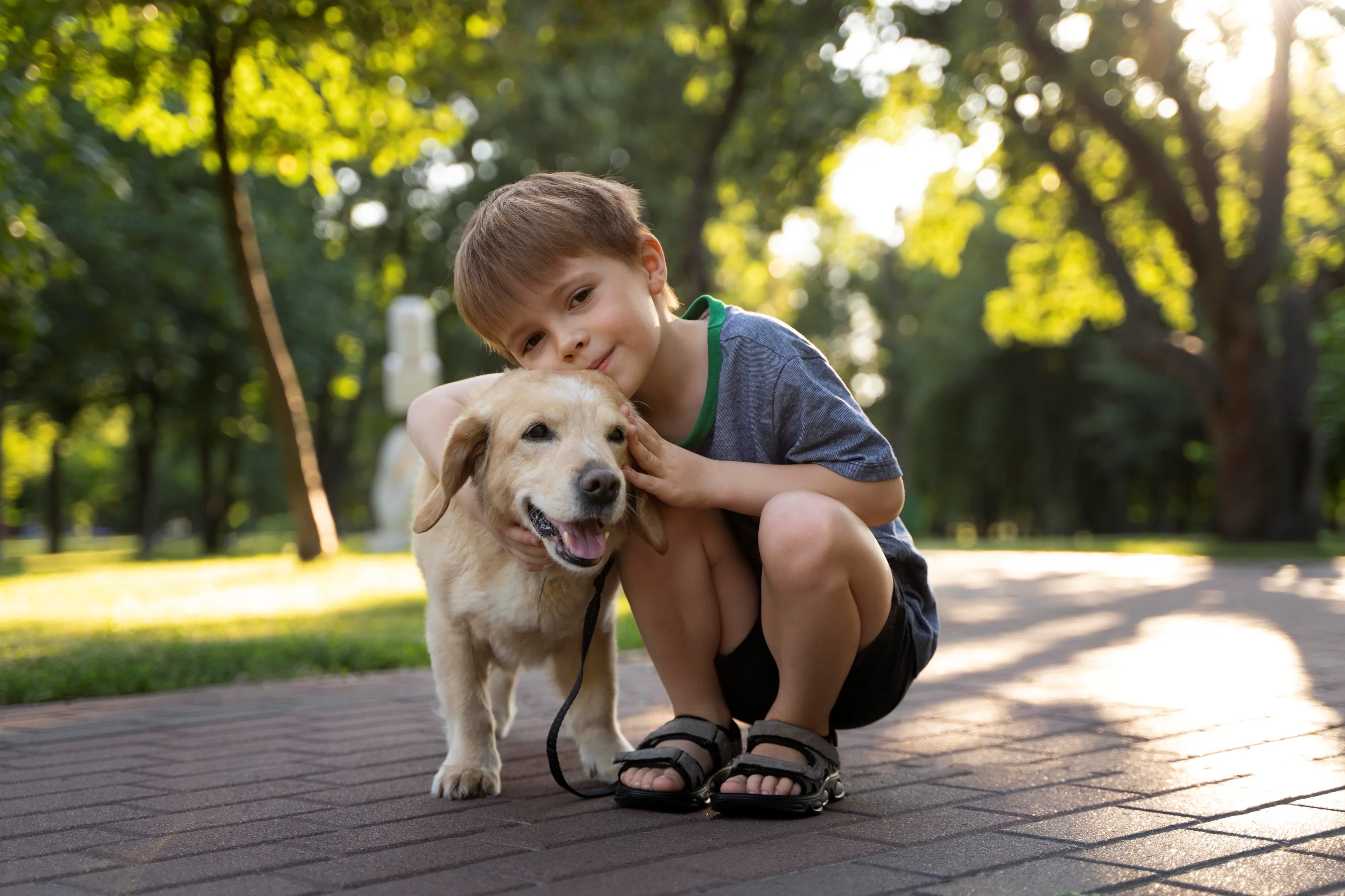 Niño con síntomas de alergia